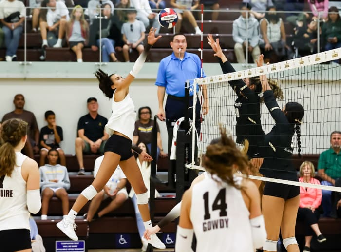 Saint Francis 3, Mitty 1 girls volleyball by Jim Malone 9-27-23092720235